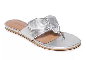 Bernardo Harmony Knotted Leather Thong Sandals Silver Metallic Size 10M